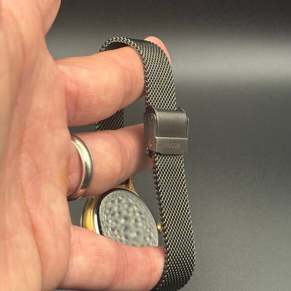 Fossil Laney BQ3393 Womens 34mm Mother of Pearl Smoke Mesh Watch NIB - Picture 13 of 16